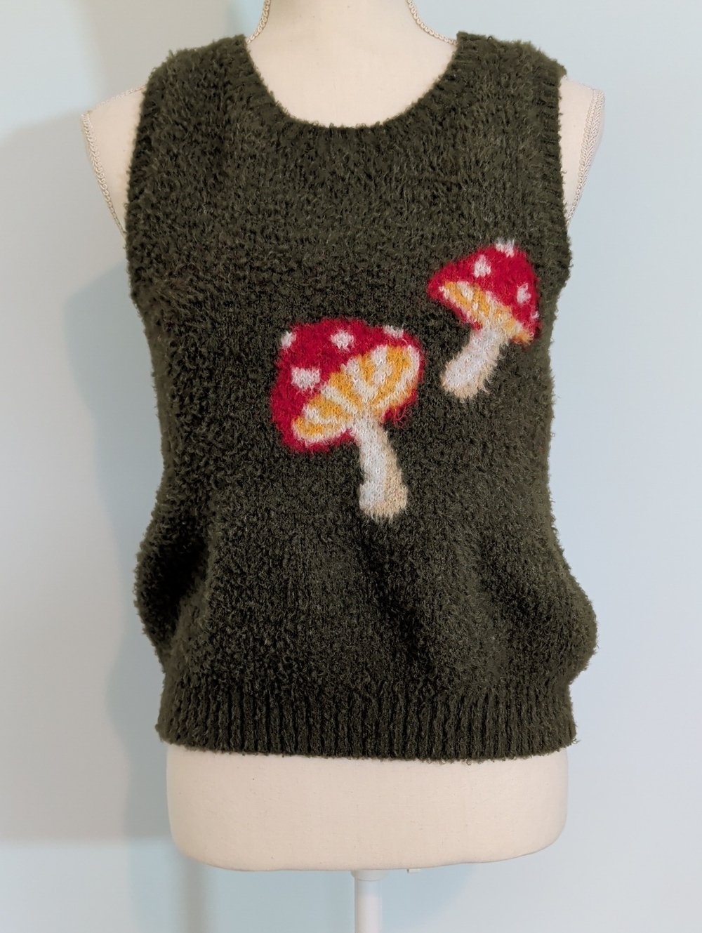 Forever 21 Kids Olive Green Knit Sleeveless Pull Over Sweater MUSHROOM